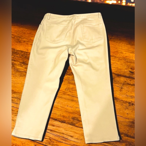 Ann Klein Stretch Denim Jeans Size 8. - Picture 4 of 5